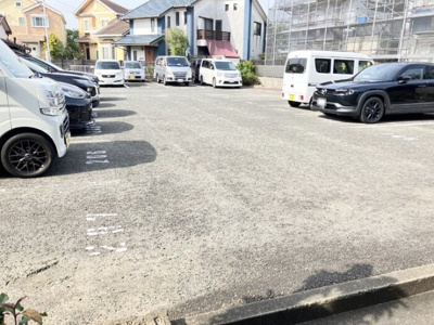 【駐車場】 | グリーンヒル白水 B棟 | 駐車場