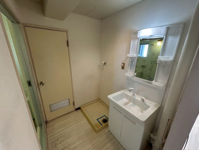 高津レジデンスの洗面所