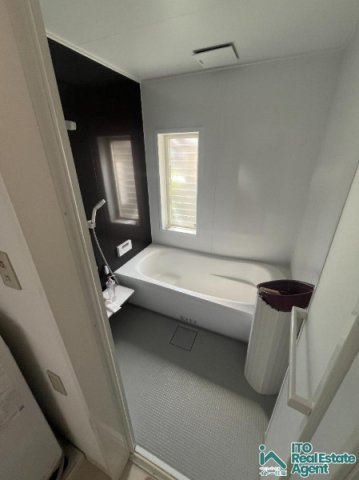 静市市原町　中古戸建の浴室