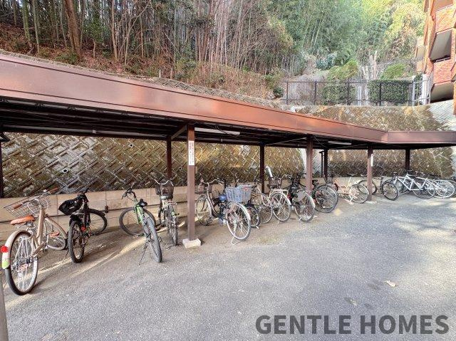 ライオンズマンション平尾台３号棟の駐輪場