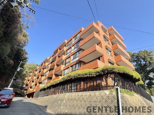 ライオンズマンション平尾台３号棟の外観