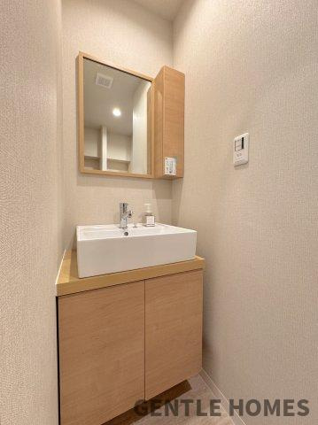 ライオンズマンション平尾台３号棟の独立洗面台