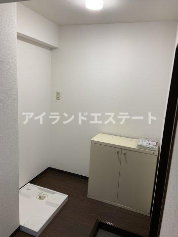 米勢ビル　フルリフォーム予定　オートロック　ルーフバルコニーの内装