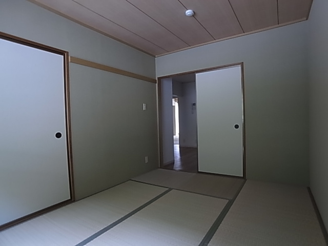 神戸市兵庫区平野町字天王谷東服山のアパート