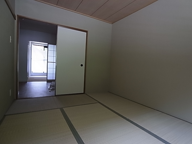 神戸市兵庫区平野町字天王谷東服山のアパート