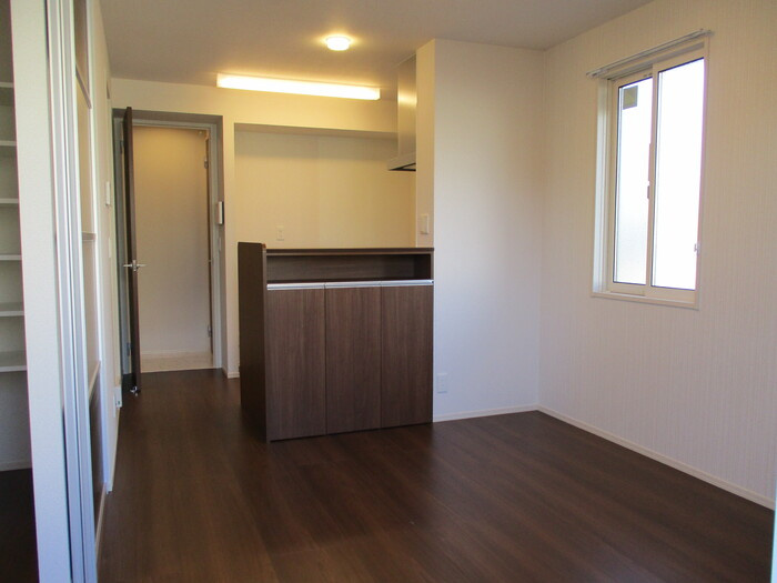 アゼリアGの居間・リビング