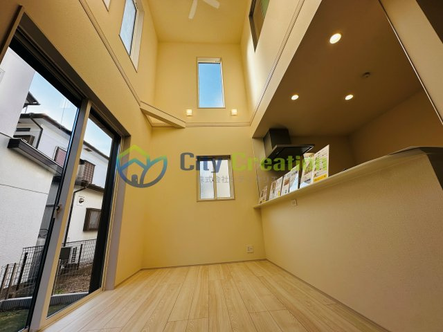 平塚市寺田縄　新築一戸建て　1号棟の居間・リビング