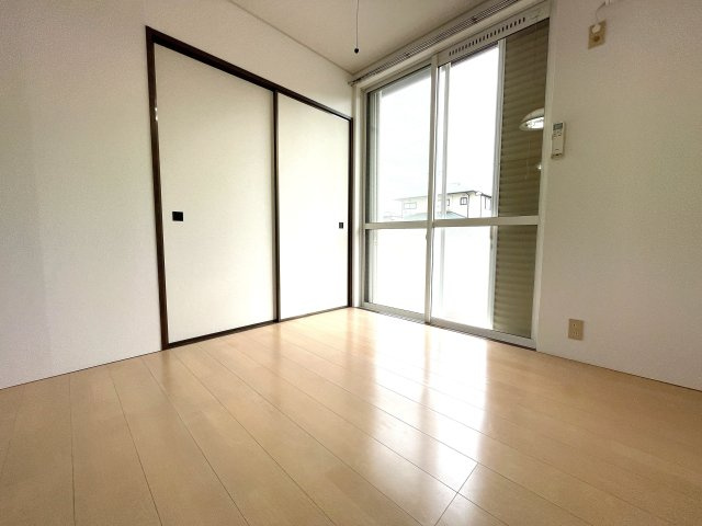 ベルテ東金の洋室