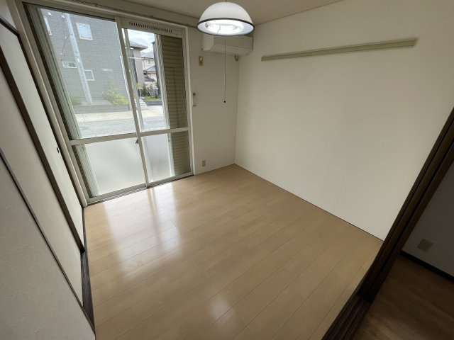 ベルテ東金の居間・リビング