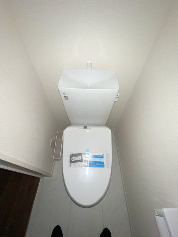 福生市福生　新築戸建全2棟のトイレ|1階温水シャワートイレ