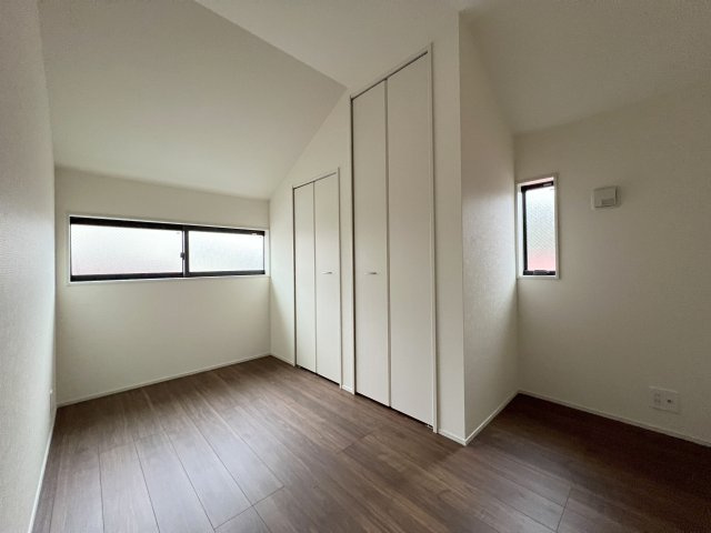 福生市福生　新築戸建全2棟の洋室|【洋室2】4.75帖