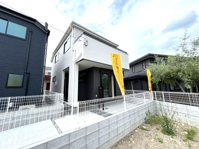 福生市福生　新築戸建全2棟の外観|現地外観