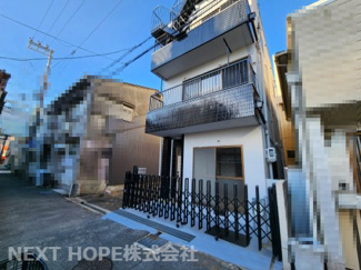【外観】 | 平成２年１２月建築！令和７年９月室内外リフォーム済み♪嬉しい隣地セット販売です！！駐車場として・お庭として使用できます！！