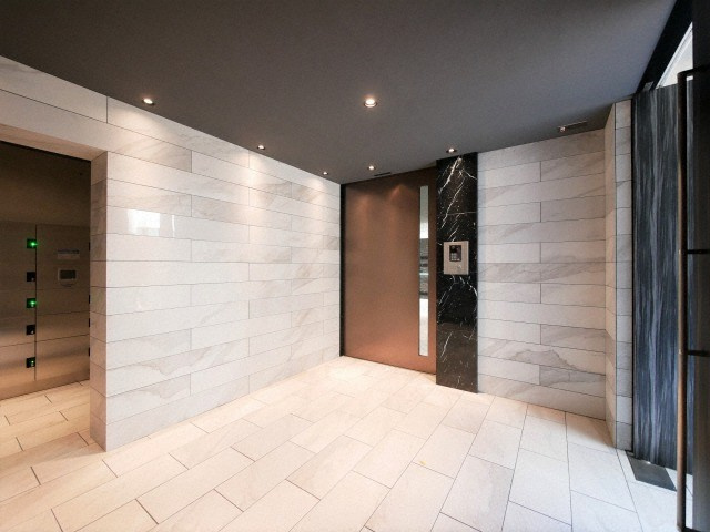 ラドゥセールシンオオサカのロビー