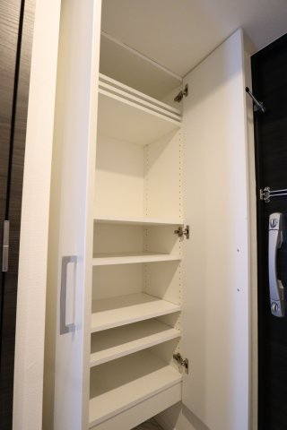 ラドゥセールシンオオサカの収納