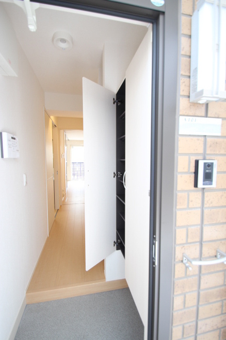 ヴェルドミール　A棟の玄関