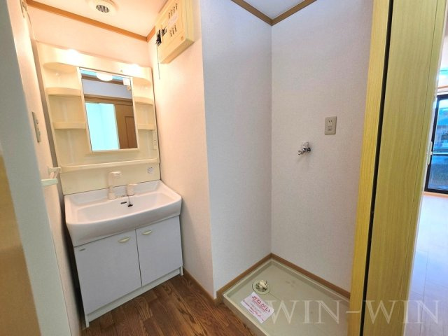 ラッキービレッジの洗面所