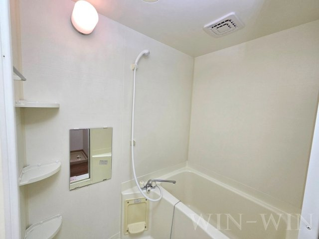 ラッキービレッジの浴室