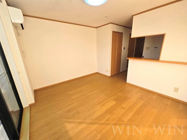 ラッキービレッジの居間・リビング