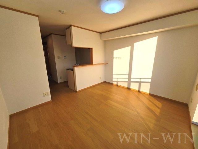 ラッキービレッジの居間・リビング