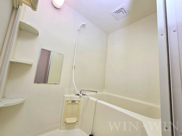 ラッキービレッジの浴室