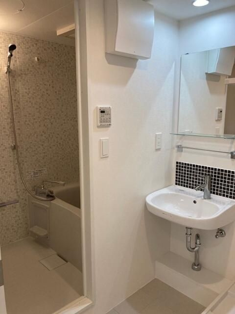 プライマル東新宿の洗面所