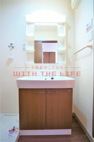 メゾン・サンセリテ【10,000円キャッシュバック対象物件】の独立洗面台|独立洗面台です