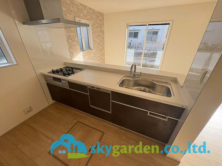 茅ヶ崎市松が丘2丁目　全2棟2号棟のキッチン|キッチンでお料理をお楽しみください