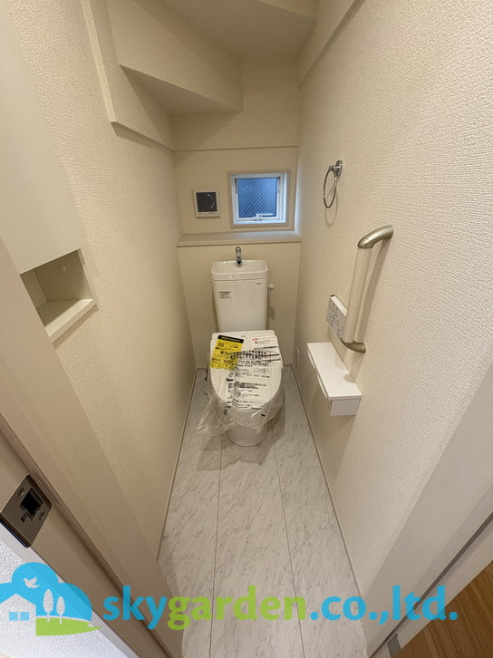 茅ヶ崎市松が丘2丁目　全2棟2号棟のトイレ|シンプルで使いやすいトイレです