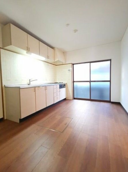 大谷町貸家の居間・リビング