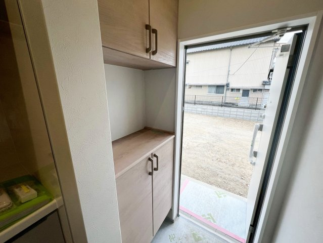 アバンギャルド・インターの玄関