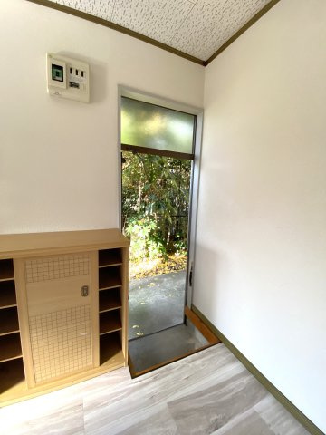 ハイツはぎの玄関