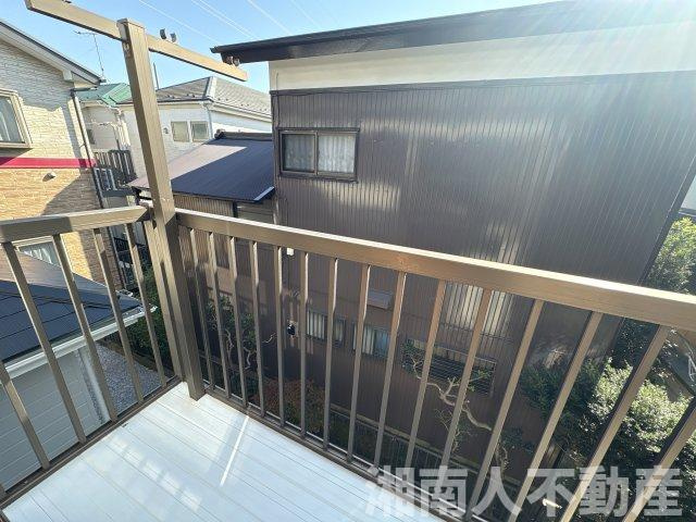 平塚市御殿1丁目　中古一戸建てのバルコニー|開放的で明るい空間を演出してくれるバルコニーです