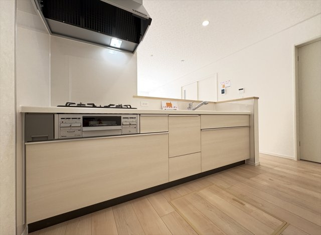 【前面道路含む現地写真】 | 富士見市水谷東1丁目　新築一戸建住宅　全2棟　(志木本店) | 前面道路の様子／閑静な住宅地なので静かな暮らしを好む方も快適にお住まいいただけます。