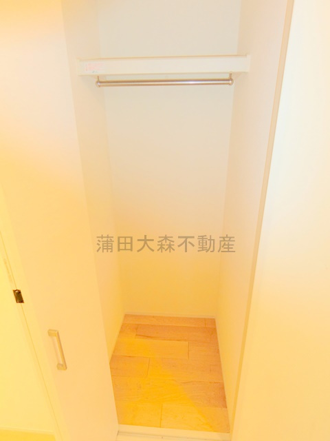 山王2丁目戸建の収納|玄関前収納