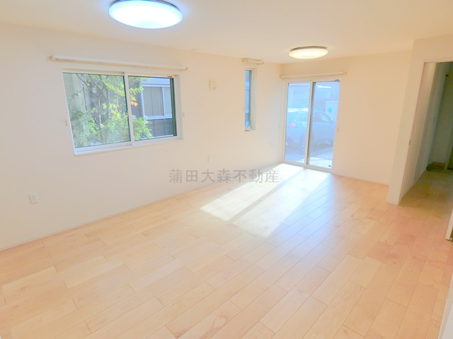 山王2丁目戸建の居間・リビング