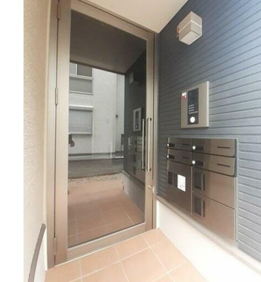 【エントランス】 | フィオーレ | 落ち着いたエントランスです