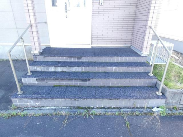 芦野１－９－１１貸家の玄関