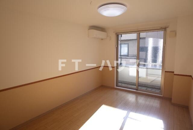 船橋市東船橋４丁目の賃貸マンションの居間・リビング