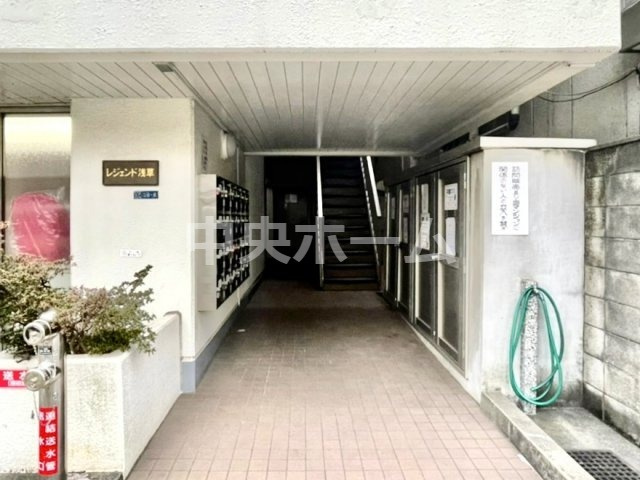 レジェンド浅草のエントランス|【エントランス】マンションのエントランスは、その物件の印象を決める、顔とも言える場所です。毎日通る場所ですからきれいなのが一番です。