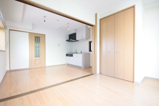 【居間・リビング】