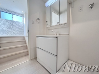 【独立洗面台】 | ハーモニーテラス上石川町 | 独立洗面台あり、毎朝おしゃれに忙しい女性の方におすすめです