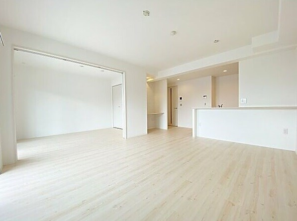 パラドールデカミヤシロⅡの居間・リビング