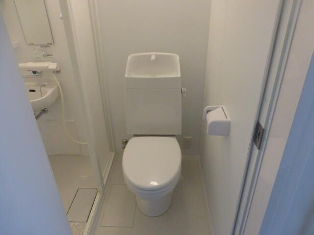 サンウィング南行徳　３０２のトイレ
