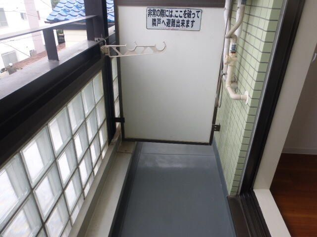 サンウィング南行徳　３０２のバルコニー