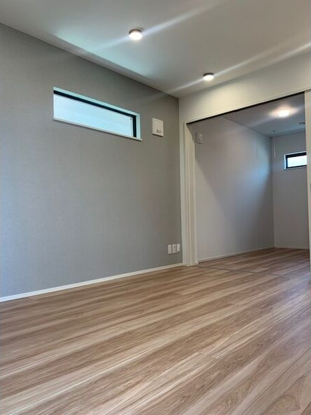 MOVE堀田SOUTHの居間・リビング