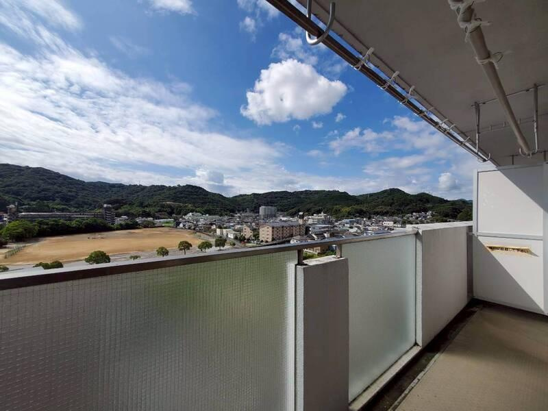 アーネスト針木のバルコニー