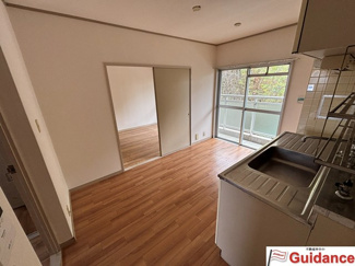 【居間・リビング】 | 奈良市あやめ池南四丁目一棟マンション