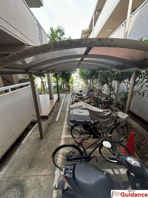 【駐輪場】 | 奈良市あやめ池南四丁目一棟マンション