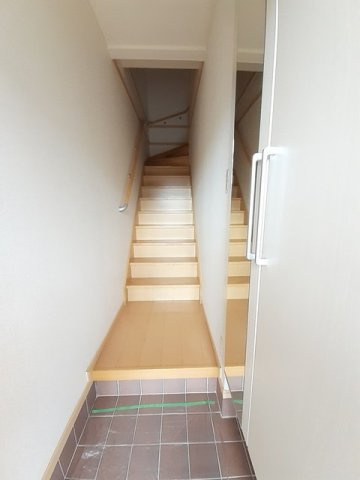レジデンス２４の玄関